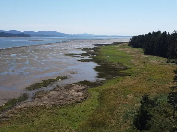 239 Sandridge Rd, Ocean Park, WA 98640