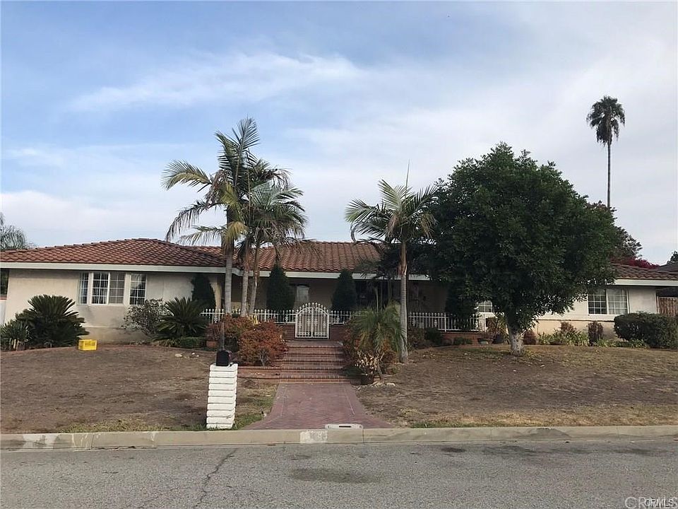 1st image of 814 S Montezuma Way