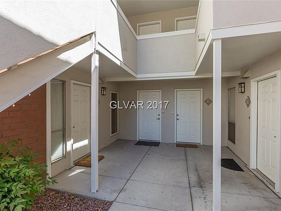 4th image of 2866 Loveland Dr Unit 2011