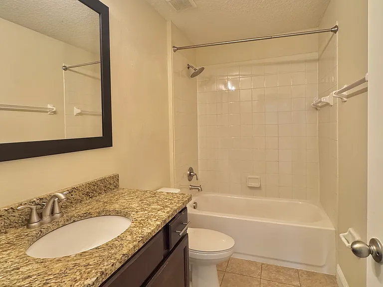 8163 Roseville Blvd — Photo 16