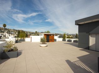 547 N Sweetzer Ave, Los Angeles, CA 90048