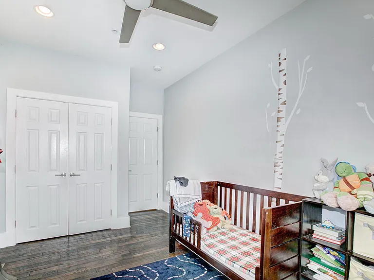 1220 19th St NE #1B — Photo 10