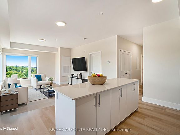 5th image of 12B Thomas St S #101