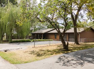 4867 S Claremont Dr, Republic, MO 65738
