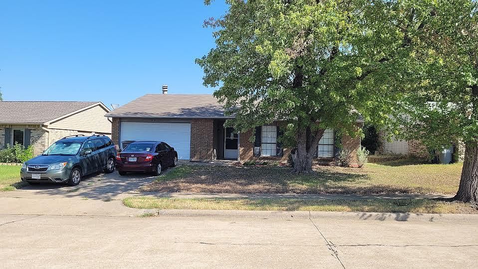 1st image of 641 Sunny Slope Dr