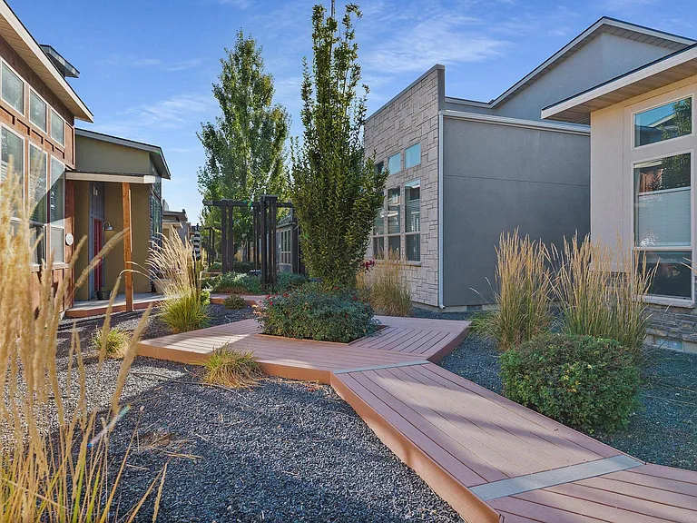 Verraso Village Townhomes — Photo 23