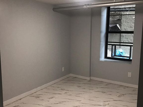 4th image of 2765 Sedgwick Ave