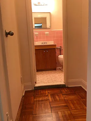 Rented by Kew Forest Realty Inc | media 7