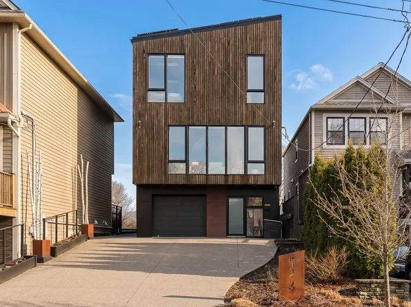 522 Tower Rd, Halifax, NS B3H 2X3