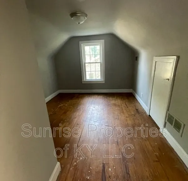 4814 Westside Dr — Photo 8
