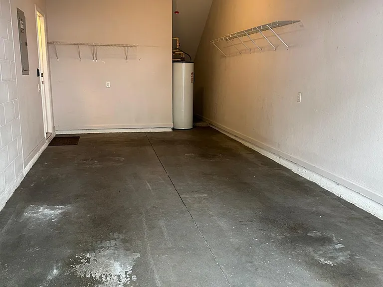 6892 Sperone St — Photo 12