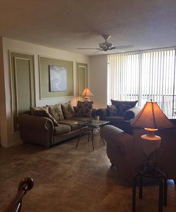 3rd image of 651 Okeechobee Blvd APT 903