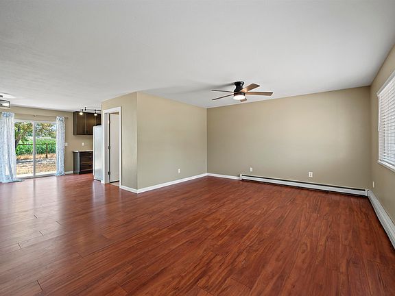 3rd image of 490 1/2 Aspen Grove Dr