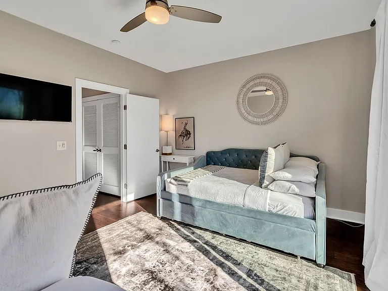 64 Fern Ave #2 — Photo 23