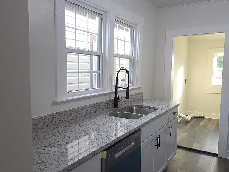 3115 Roanoke Ave — Photo 7