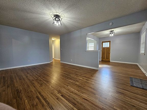 3rd image of 1643 S Rutan Ave