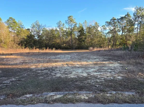 122 Alicia Dr, Crestview, FL 32536