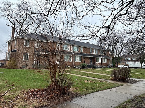 3rd image of 505 E 109th St