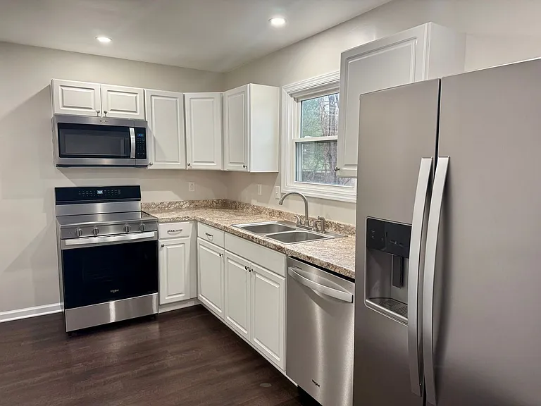 2904-2910 Tamarack Dr — Photo 14