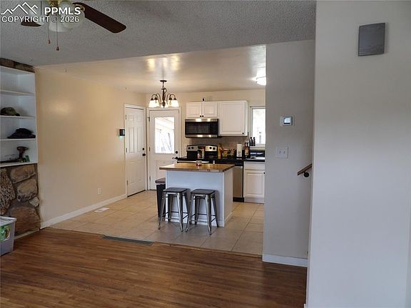 4th image of 3927 Whittier Dr