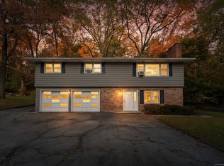 1 Skyline Dr, Danbury, CT 06810