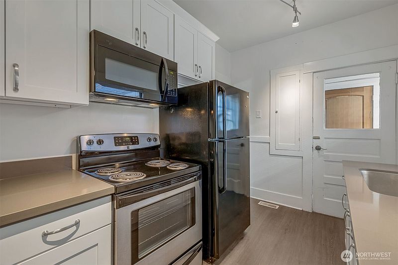 4th image of 6747 Alonzo Avenue NW