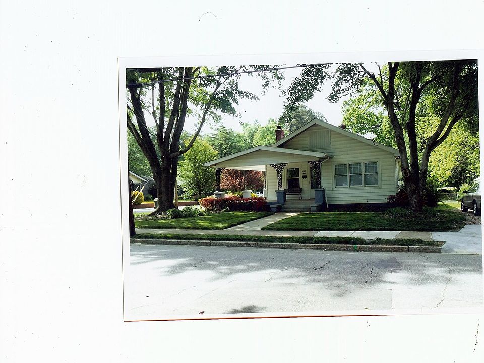 1st image of 1301 Oak St