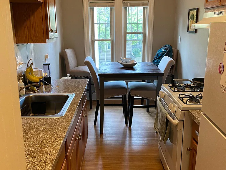 2405 E Locust St #3 — Photo 5