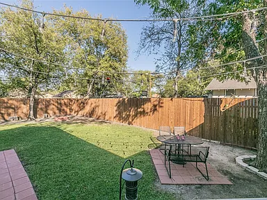 809 E Mulkey St — photo 3