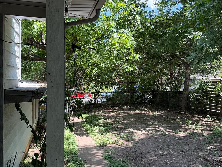 1701 Dywer Ave — Photo 29
