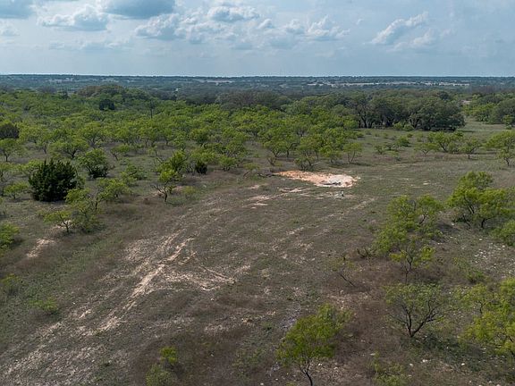 Land for Sale with Water Well in Mullin, Texas
