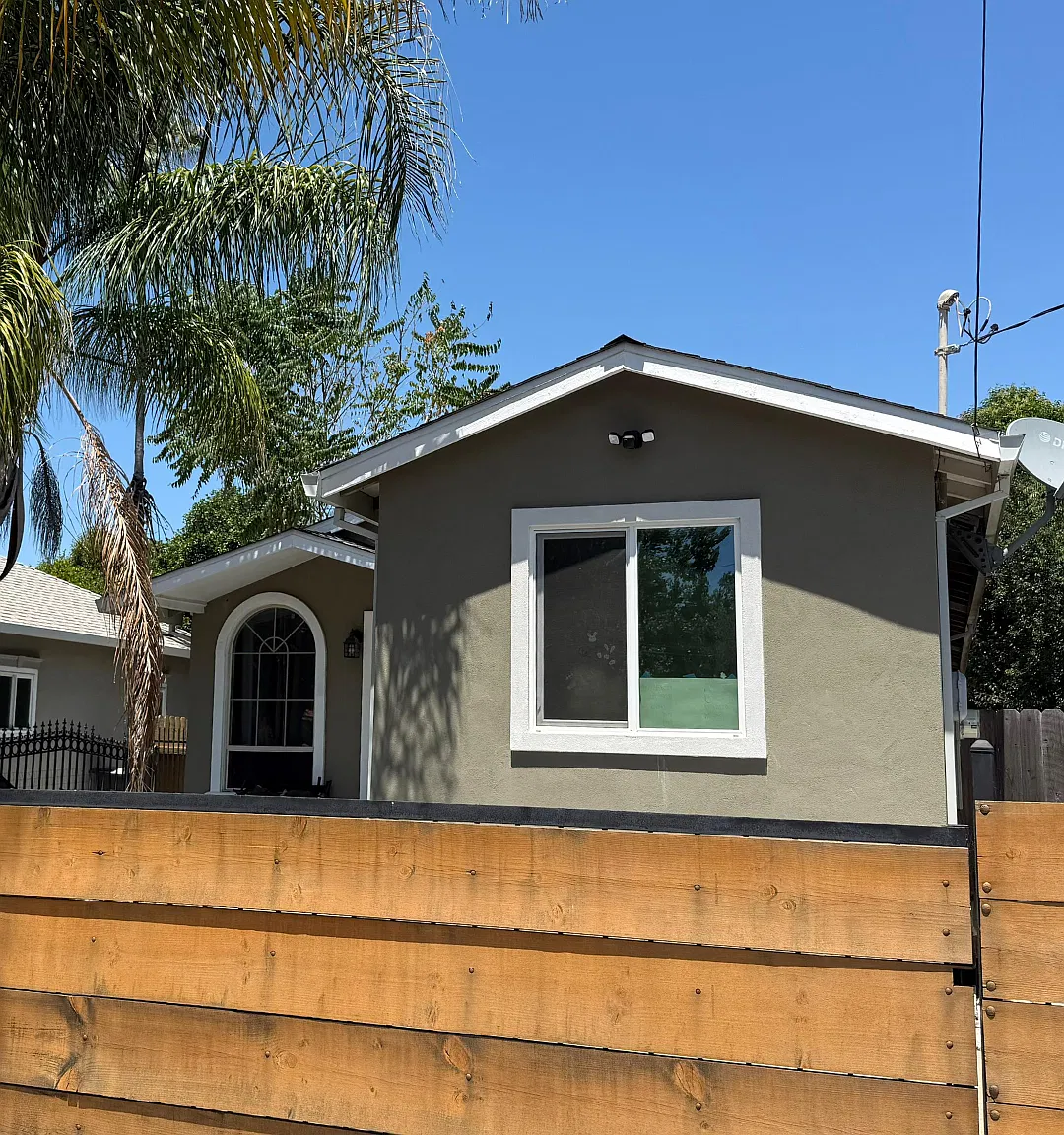 5 bed, 1250 sqft, $1,125 — Photo 1