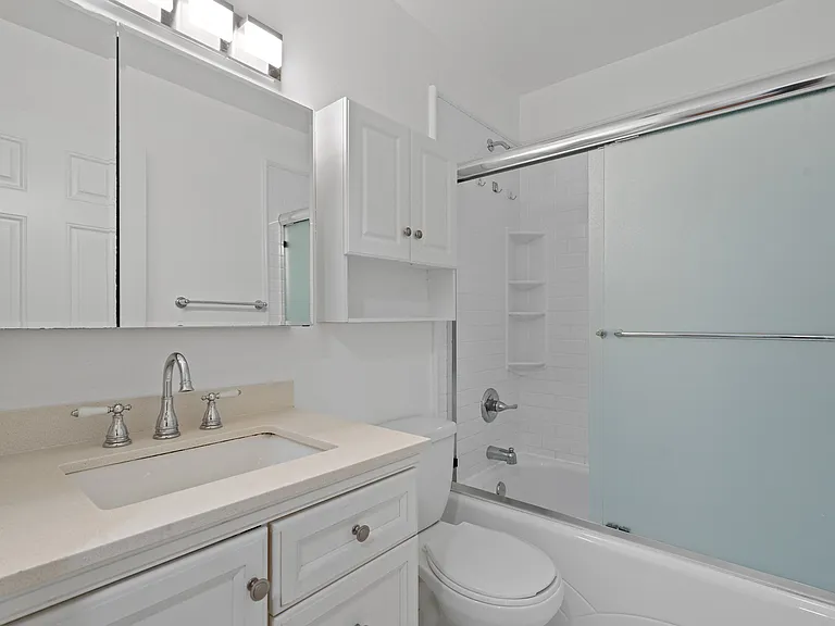 1909 Rosedale St NE #3 — Photo 6