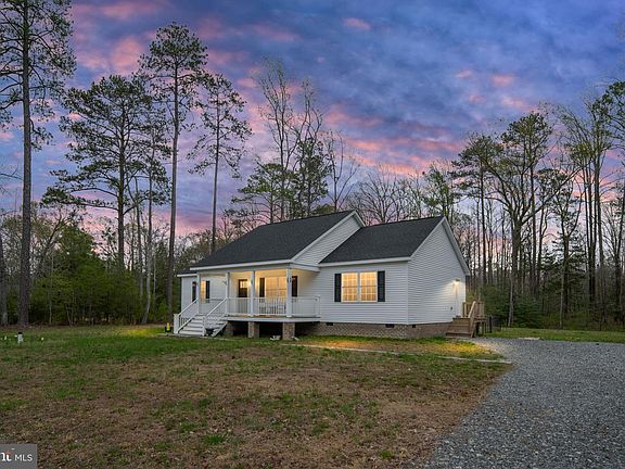 4th image of 300 River Oaks Rd