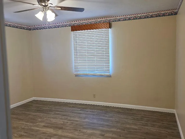 5651 W Louisiana St — Photo 10