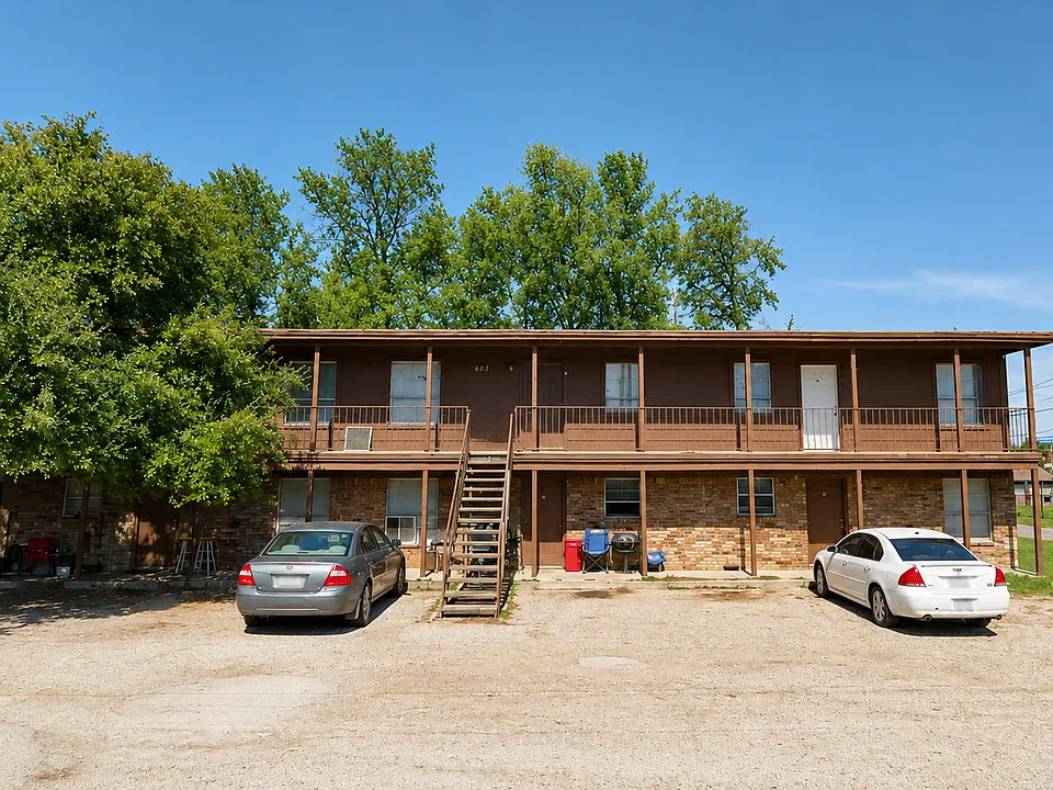607 W Church Ave #1