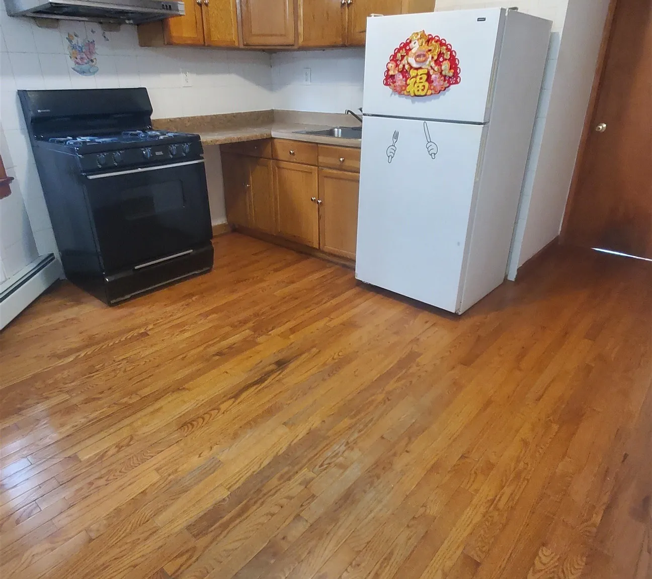 3 bed, 1.0 bath, $2,000 — Photo 4