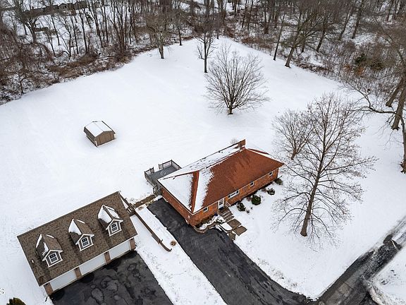 3rd image of 14 Midland Avenue