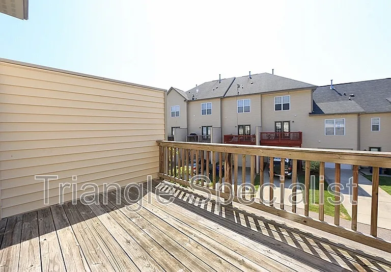9811 Cicero Dr — Photo 17