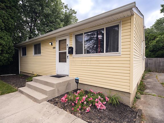 4th image of 844 Harwood Dr