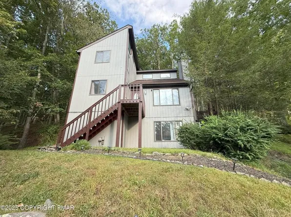 6271 Decker Rd, Bushkill, PA 18324