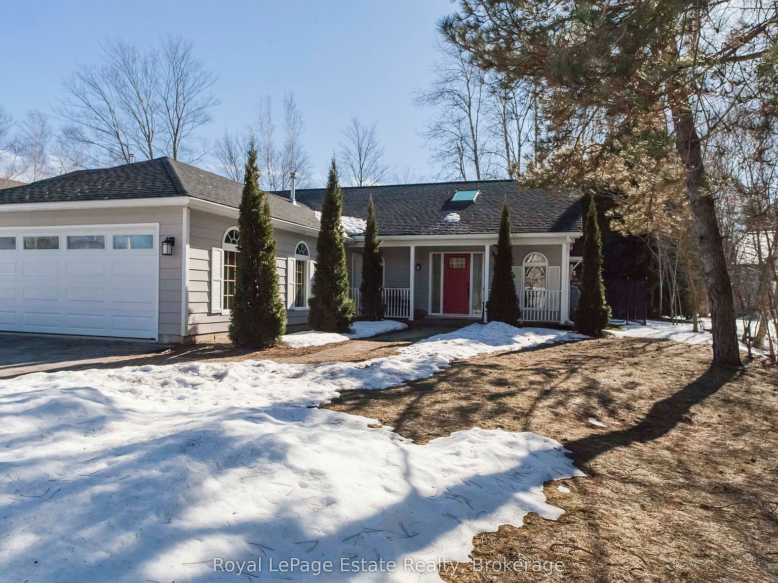 357 Tyendinaga Dr