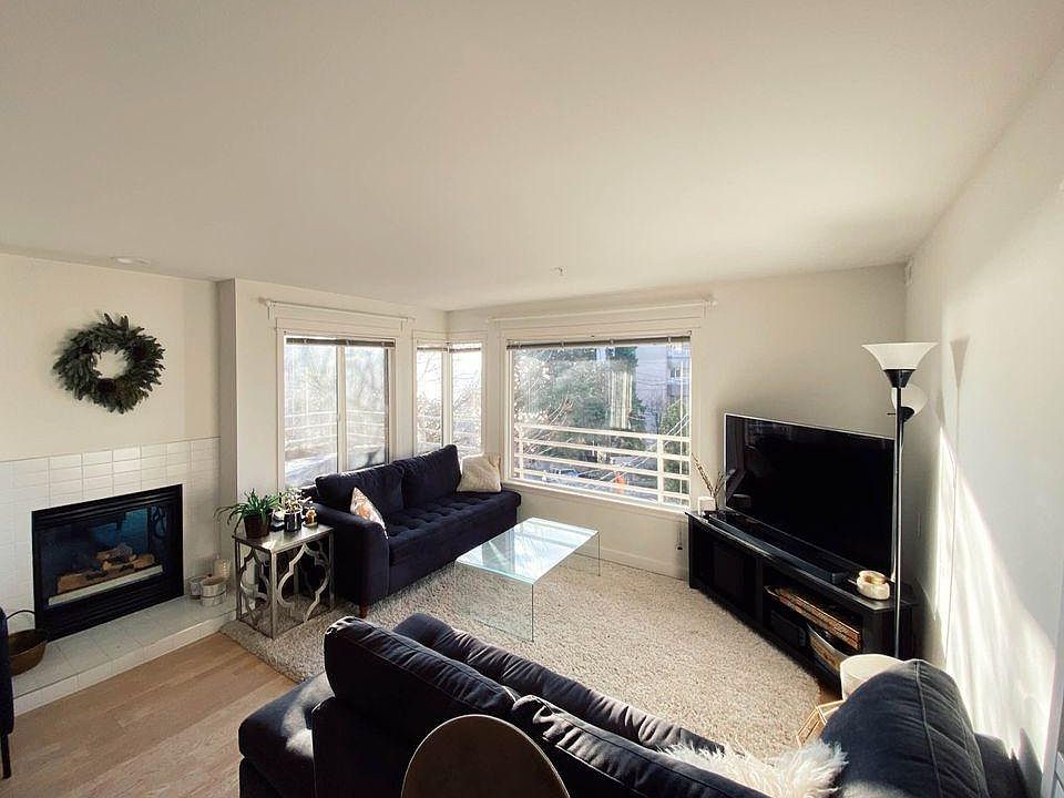 1st image of 622 6th Ave W 201 #201