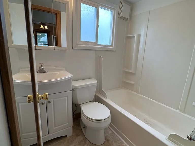 1202 Chandler St. — Photo 5