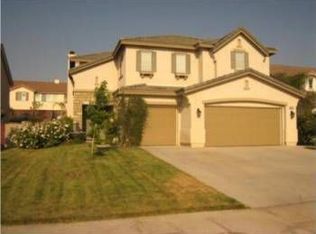 8450 Roxy Cir, Riverside, CA 92508
