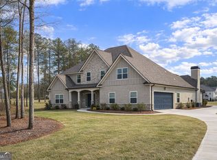 306 Lowebrooke Ct, Fairburn, GA
