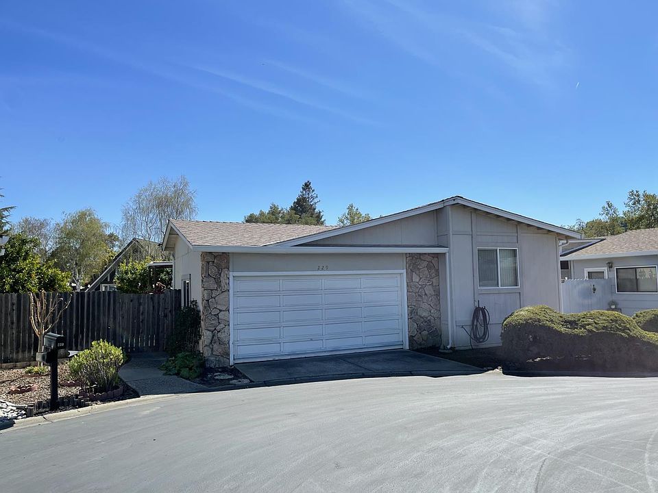 1st image of 229 Autumn Ln #229