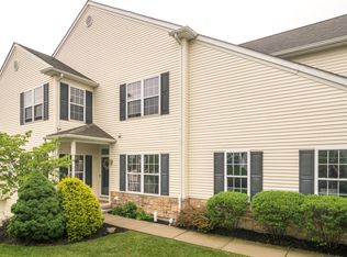 13 Cobblestone Dr, Easton, PA 18045