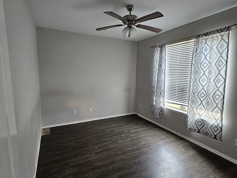 11490 Persimmon St — Photo 6