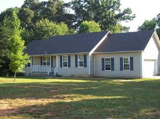 261 Field View Dr, Mount Airy, GA 30563